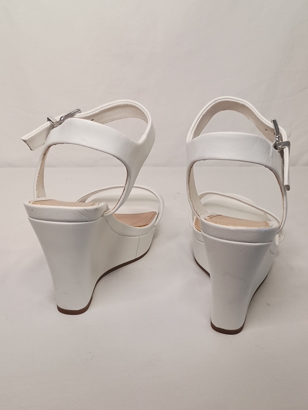 Gianni Bini Telmma Leather Platform Wedge Sandals – Women’s Size 10 White - Picture 6 of 7